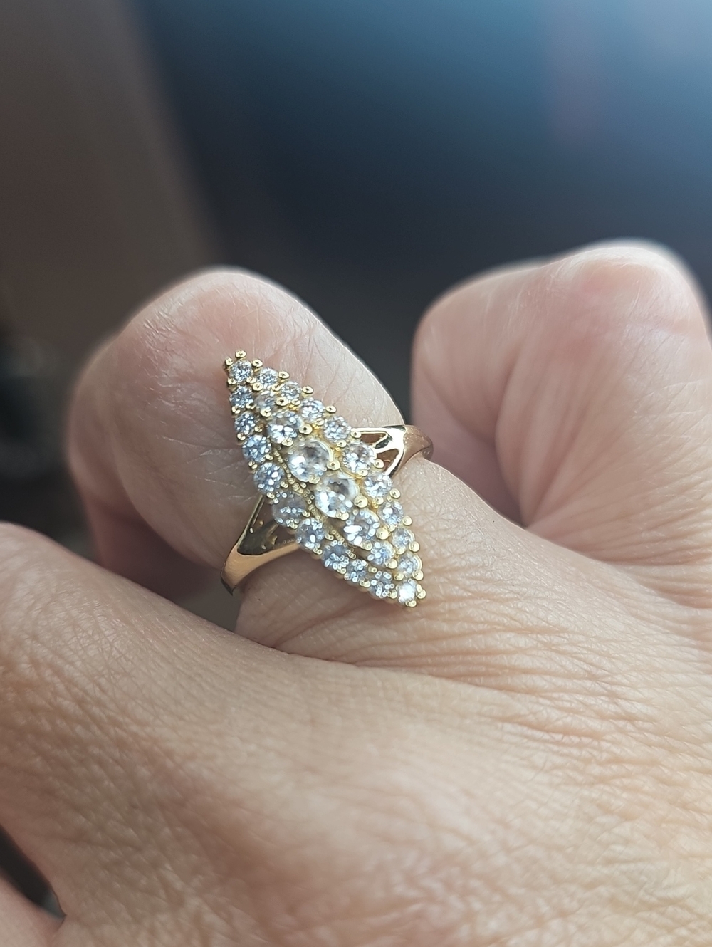 Gold tone ring size 7